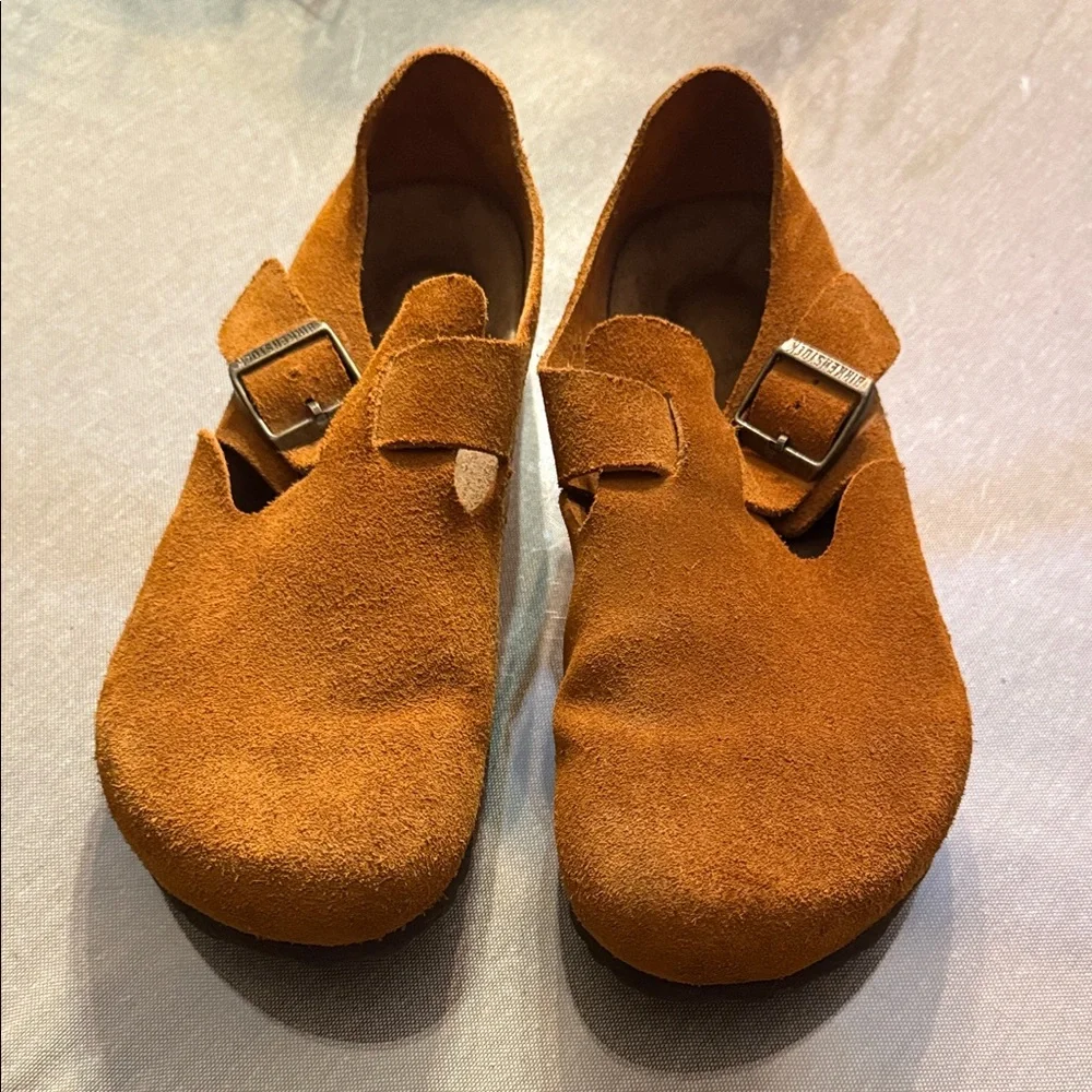 Birkenstock Women's Shoes in Warm Tan Suede - Picture 3 of 4
